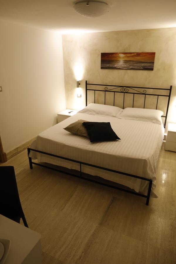 B&B Liberty 900 Catania Bagian luar foto